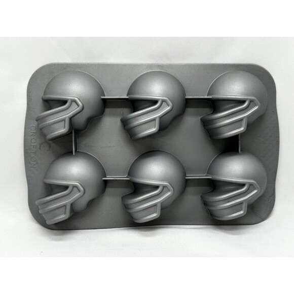 CROFTON Football Helmets 6-Cavity Silicone Baking Mold Cupcakes/Candy/Soap/Cake - Picture 1 of 6
